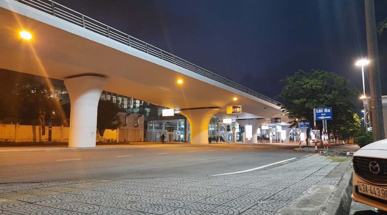 Đường vào sân bay Đà Nẵng